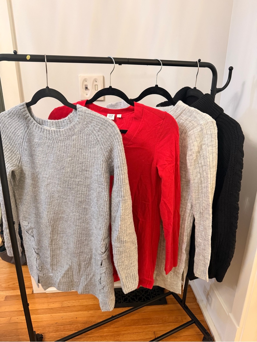 XS Maternity Sweater Bundle – 4 Gap & Old Navy Sweaters
